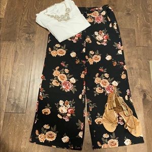 Floral palazzo pants